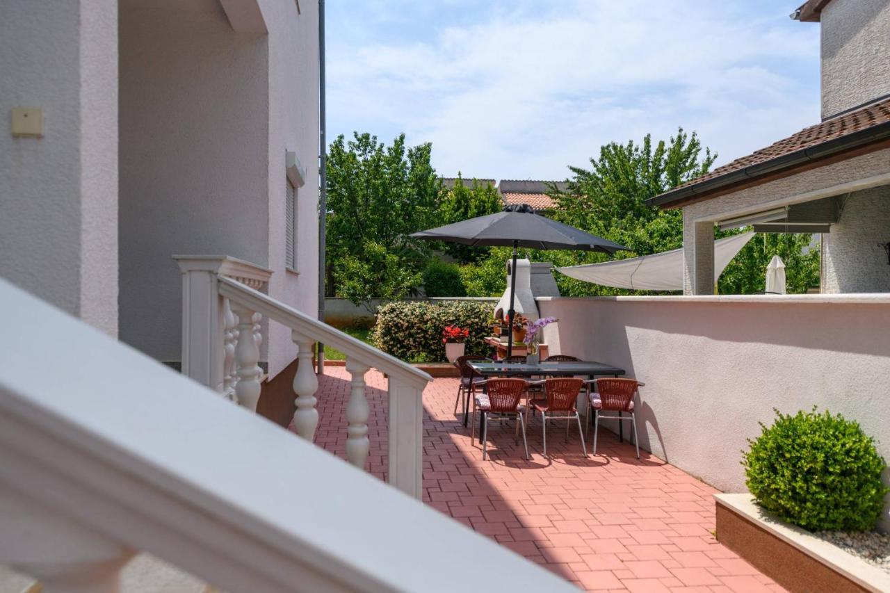 Apartments Somi Пореч Екстериор снимка