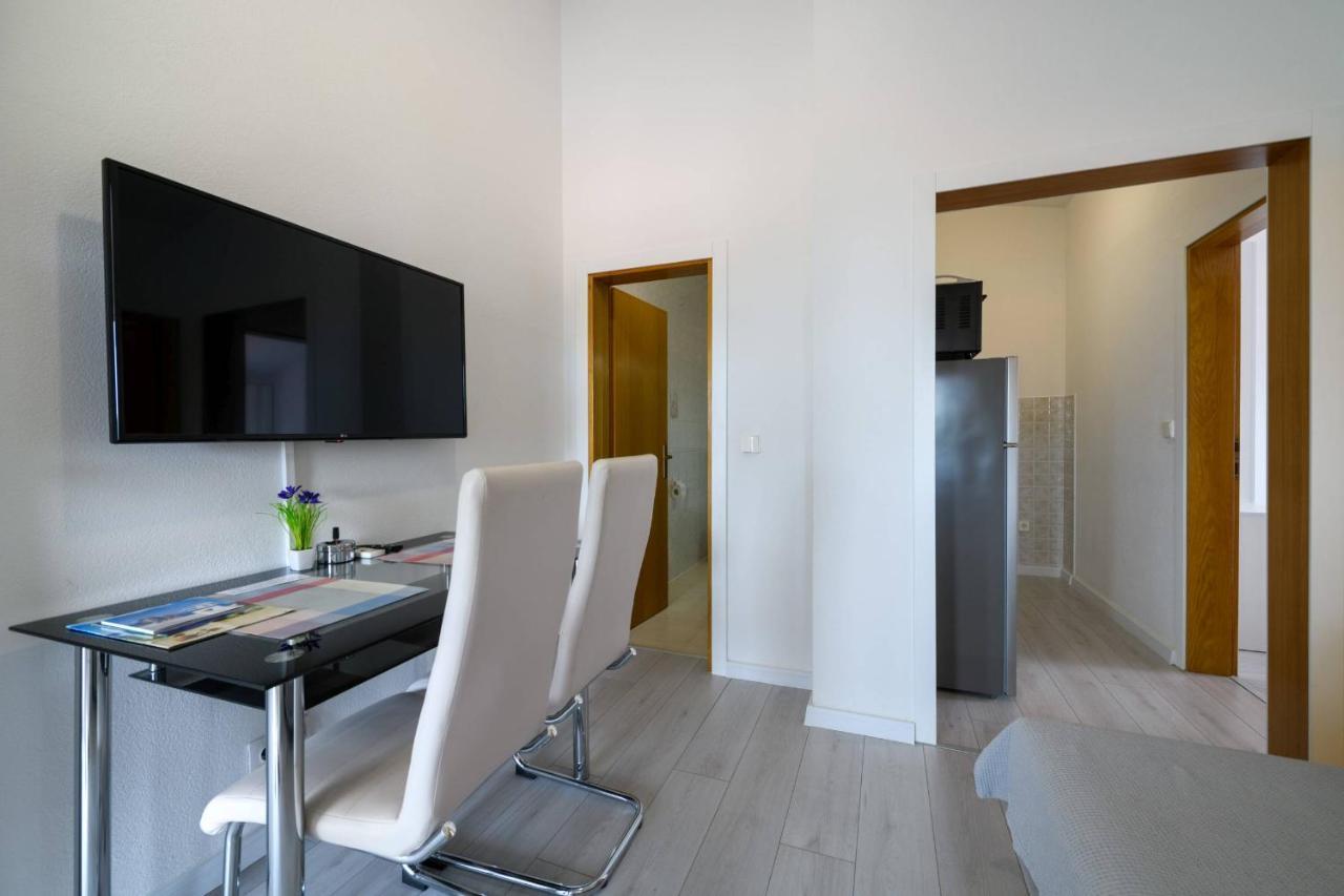 Apartments Somi Пореч Екстериор снимка
